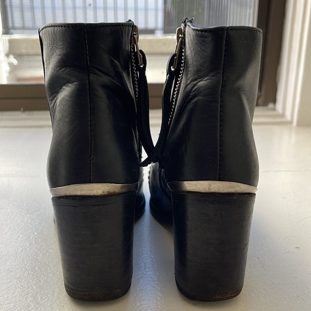 Genuine leather studded boots - Picture 3 of 6